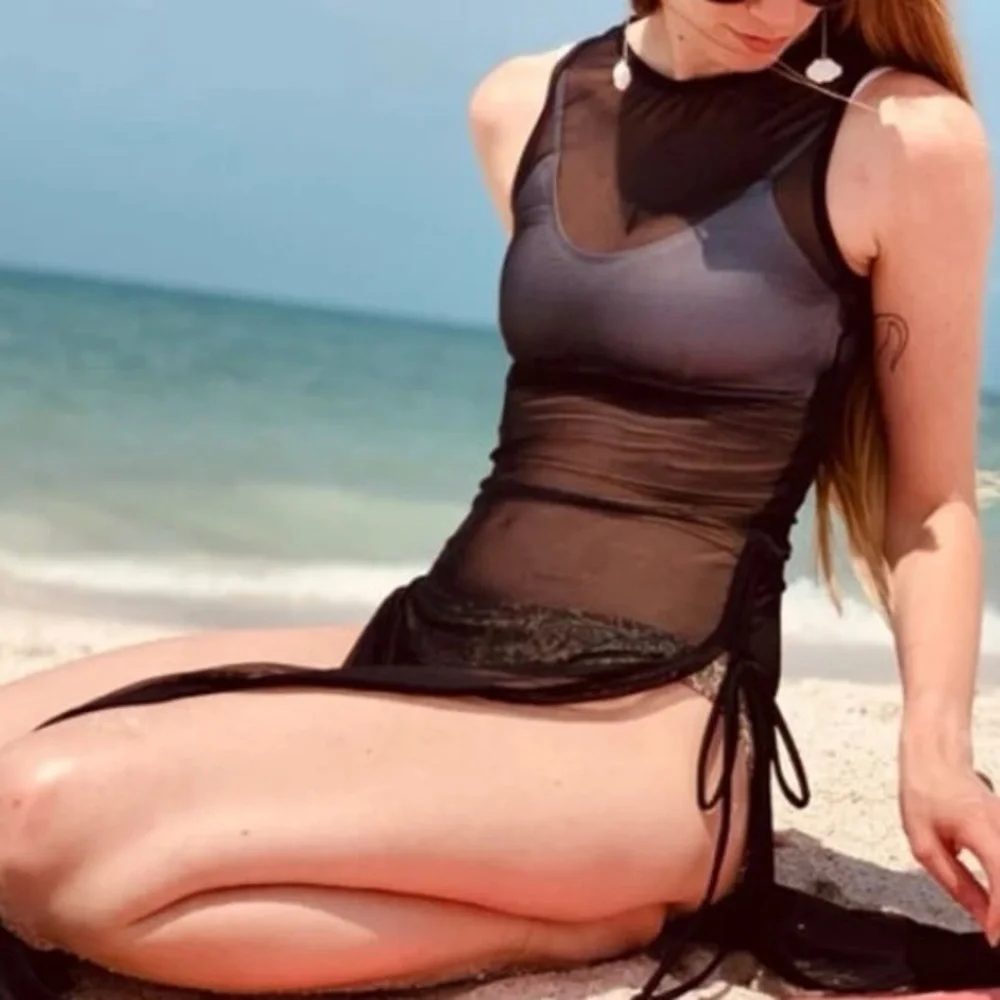 New AMELIA Mesh Cinched Dress